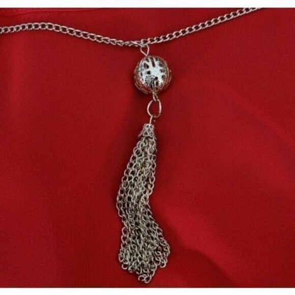 MSK Polyester Red Dress With 2 tone gold Chain Size 8 NWOT - Picture 10 of 10